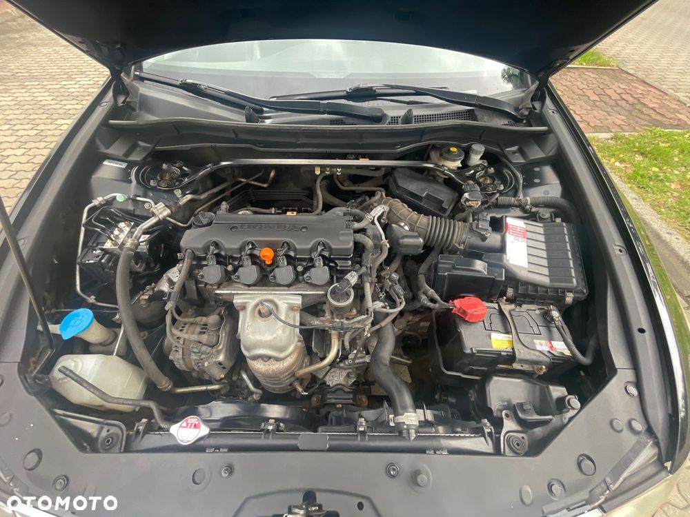 Honda Accord 2.0 Executive Nav - 15