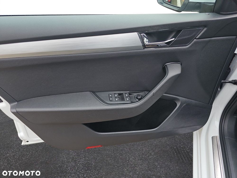 Skoda Superb 2.0 TSI Ambition DSG - 23