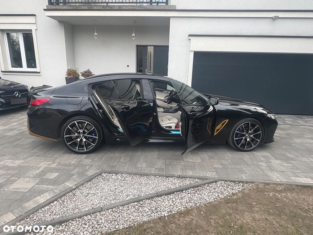 BMW Seria 8 - 23