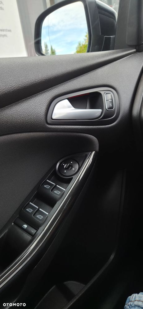 Ford Focus 1.5 EcoBoost STart-Stopp-System TITANIUM - 25