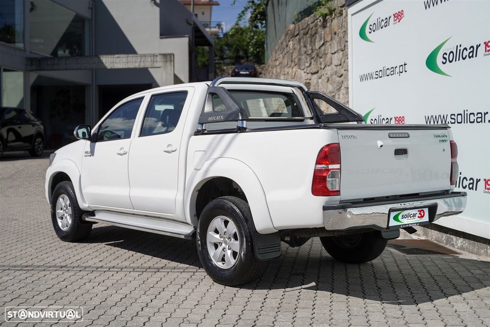 Toyota Hilux 3.0 D-4D 4WD CD Tracker - 3