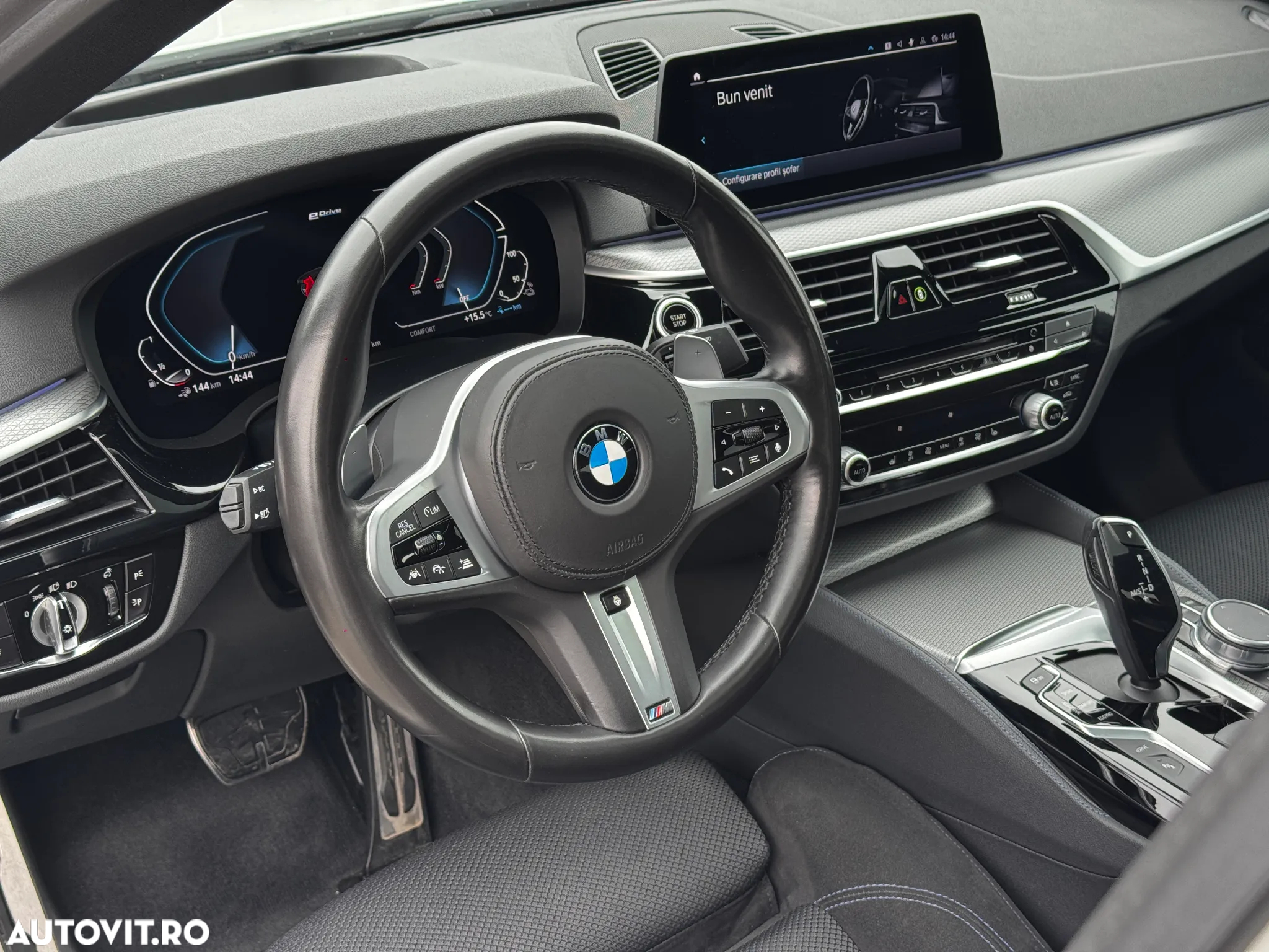 BMW Seria 5 530e xDrive AT PHEV - 16