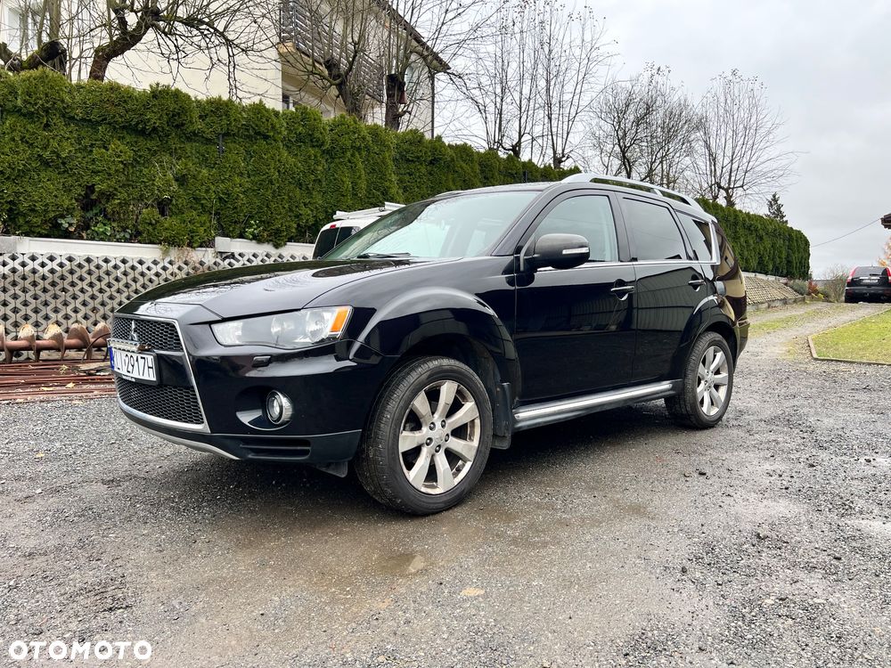 Mitsubishi Outlander 2.0 Intense + 2WD CVT - 2