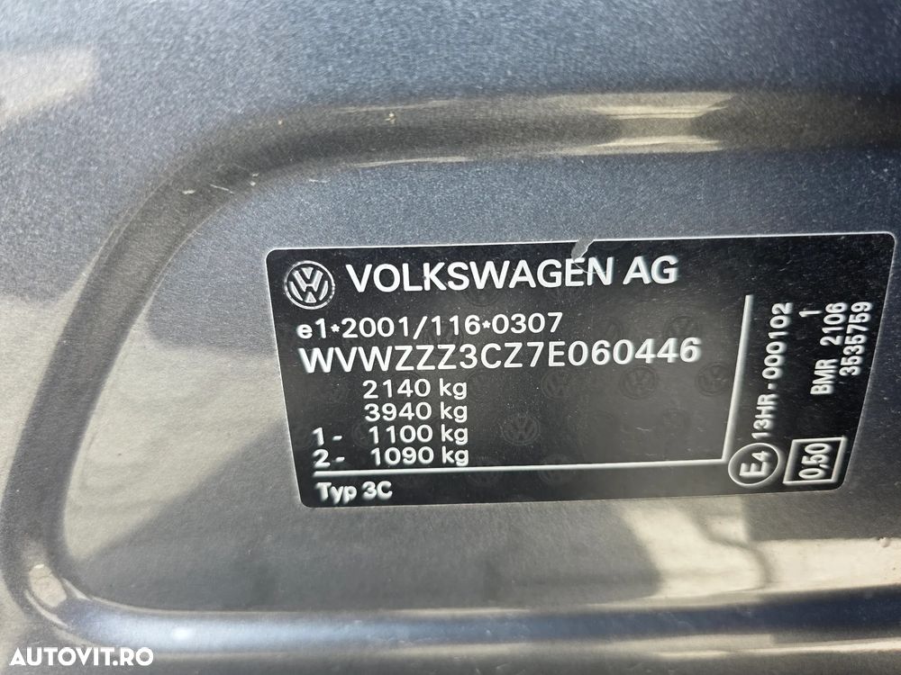 Volkswagen Passat 2.0 TDI Highline DPF - 12