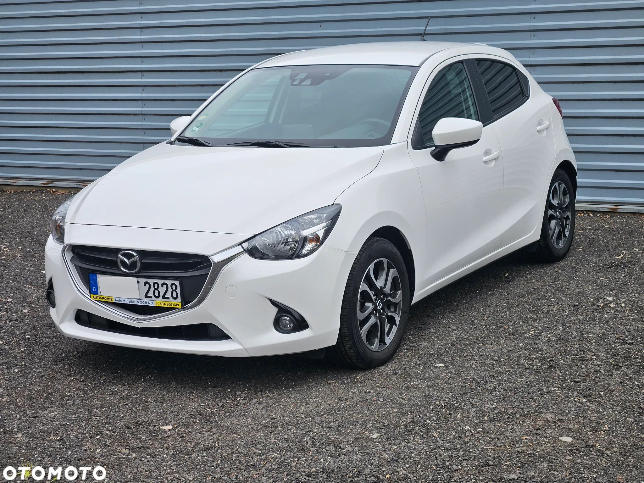 Mazda 2 - 1