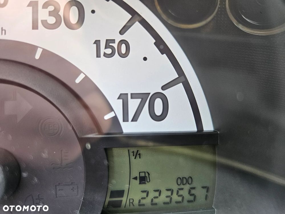 Toyota Auris 1.33 VVT-i Luna - 15