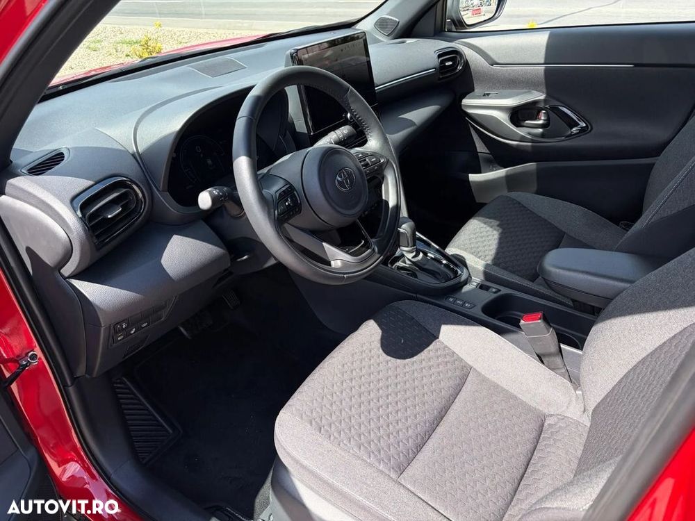 Toyota Yaris Cross 1.5 VVT-i HSD 4x2 Dynamic - 19