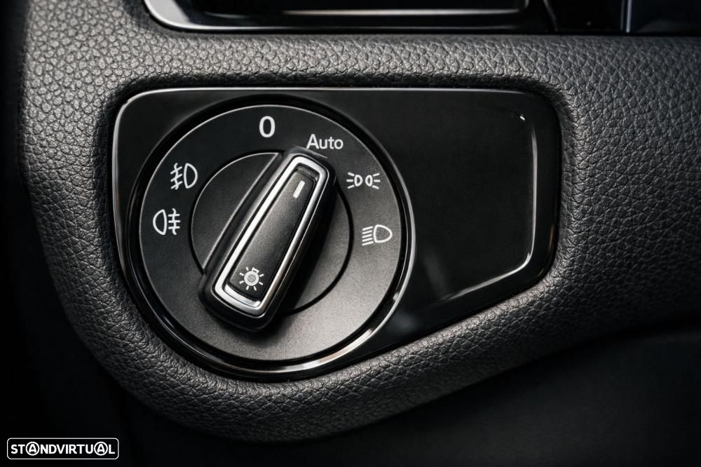 VW Golf 2.0 TSI GTI DSG - 28