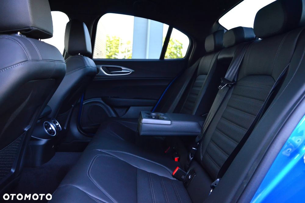Alfa Romeo Giulia 2.0 Turbo Veloce TI Q4 - 17