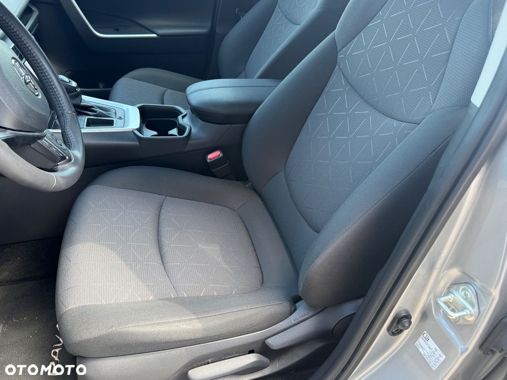 Toyota RAV4 - 26