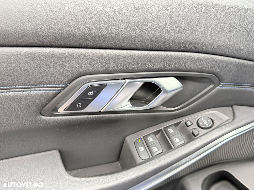 BMW Seria 3 320d xDrive AT MHEV - 20