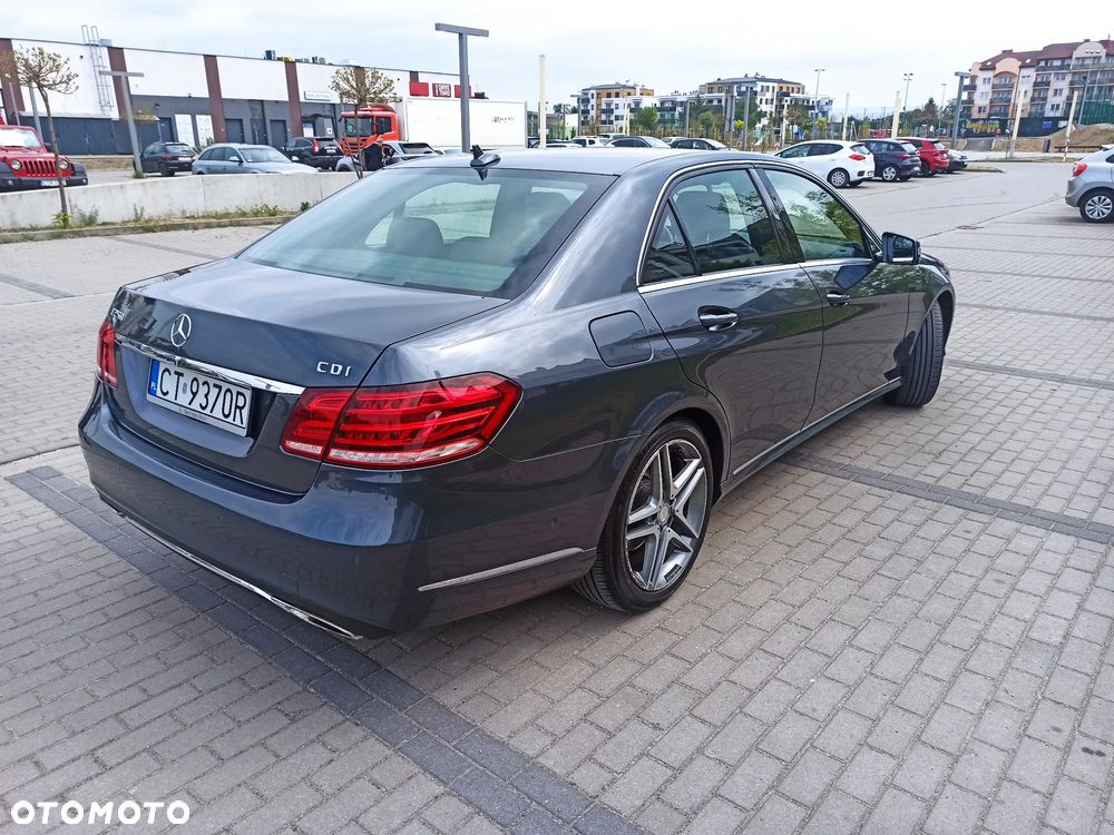 Mercedes-Benz Klasa E 250 CDI 7G-TRONIC Elegance - 6
