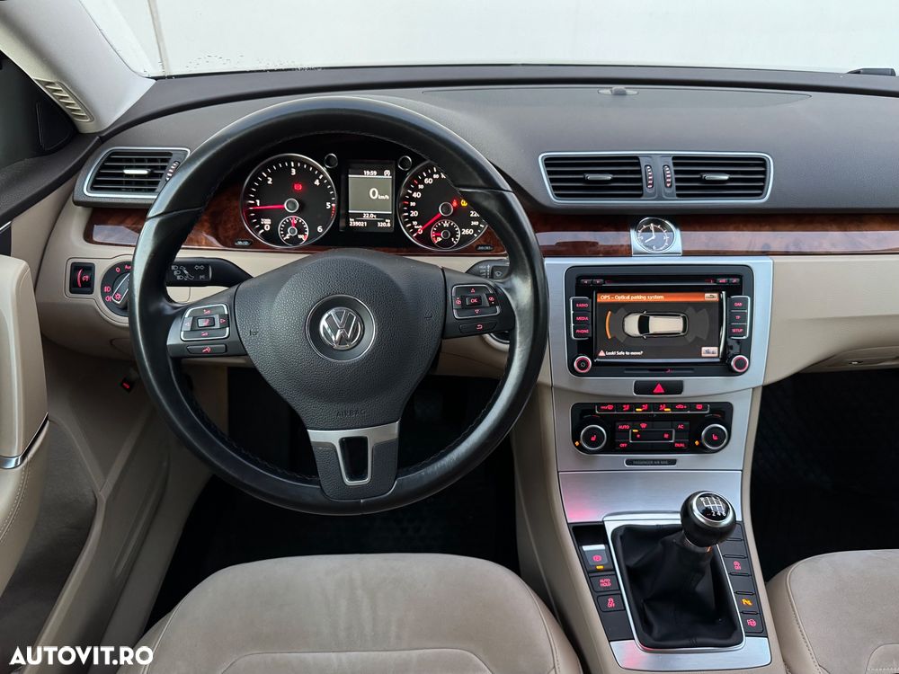 Volkswagen Tiguan - 6