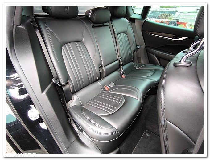Maserati Levante Q4 Executive - 20