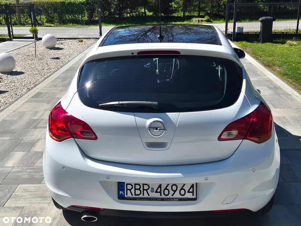 Opel Astra 1.4 T Cosmo S&S - 12