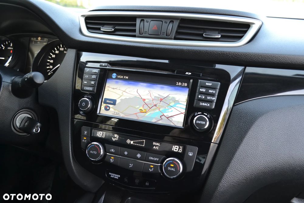 Nissan Qashqai 1.6 DCi Tekna - 27