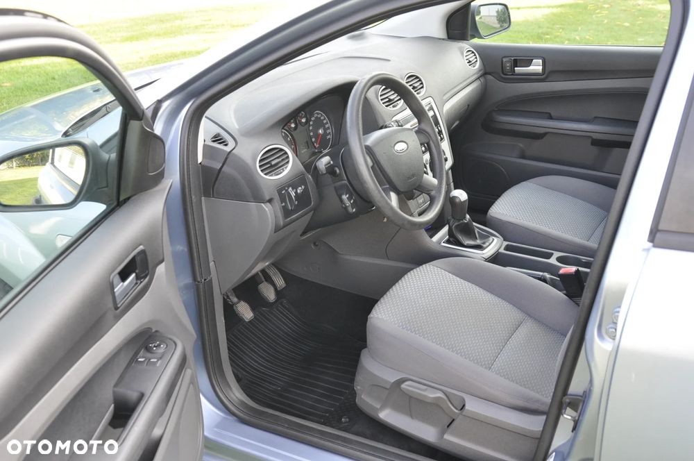 Ford Focus - 21