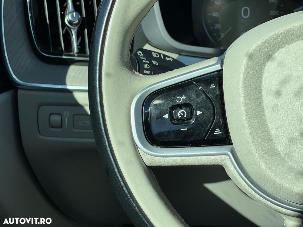 Volvo XC 60 Recharge T8 Twin Engine eAWD Inscription - 9