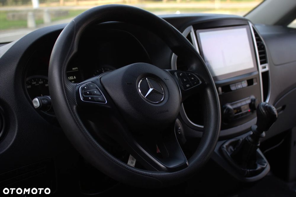 Mercedes-Benz VITO - 29