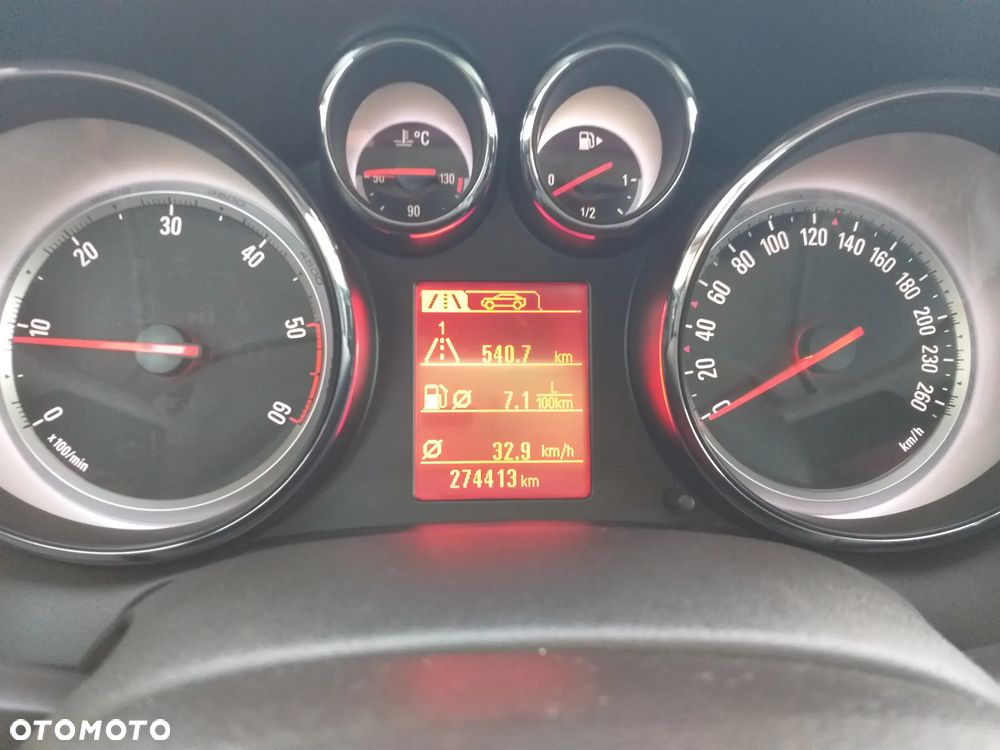 Opel Astra 2.0 CDTI Cosmo S&S - 13
