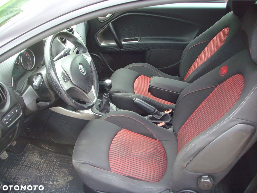Alfa Romeo Mito 1.4 TB Distinctive - 12