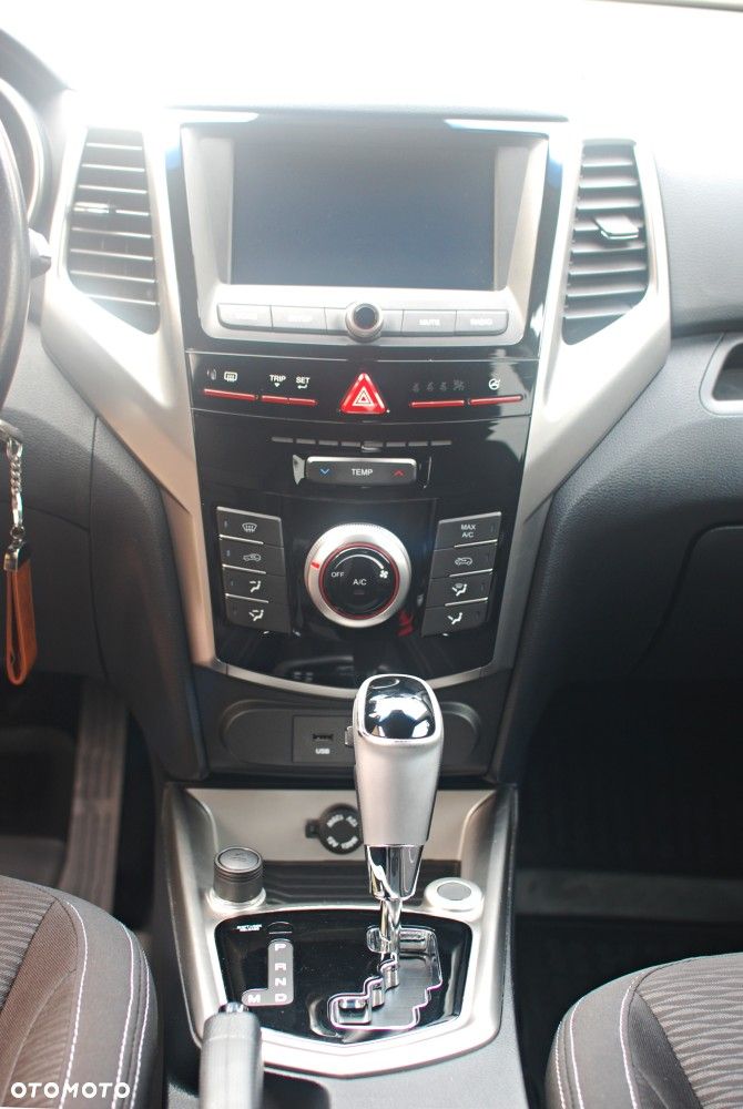 SsangYong/KGM Tivoli - 10