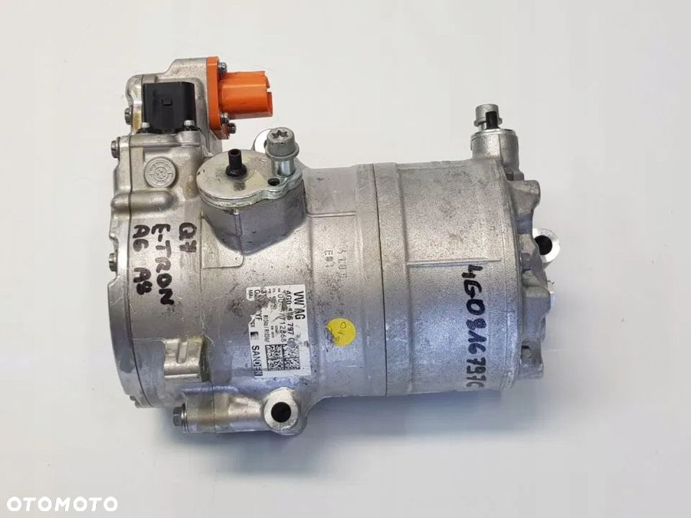SPRĘŻARKA KLIMATYZACJI VW AUDI Q7 E-TRON 4G0816797C - 1