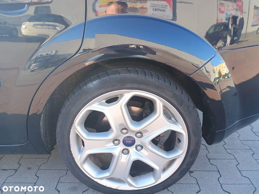 Ford Focus 2.0 16V Titanium - 16