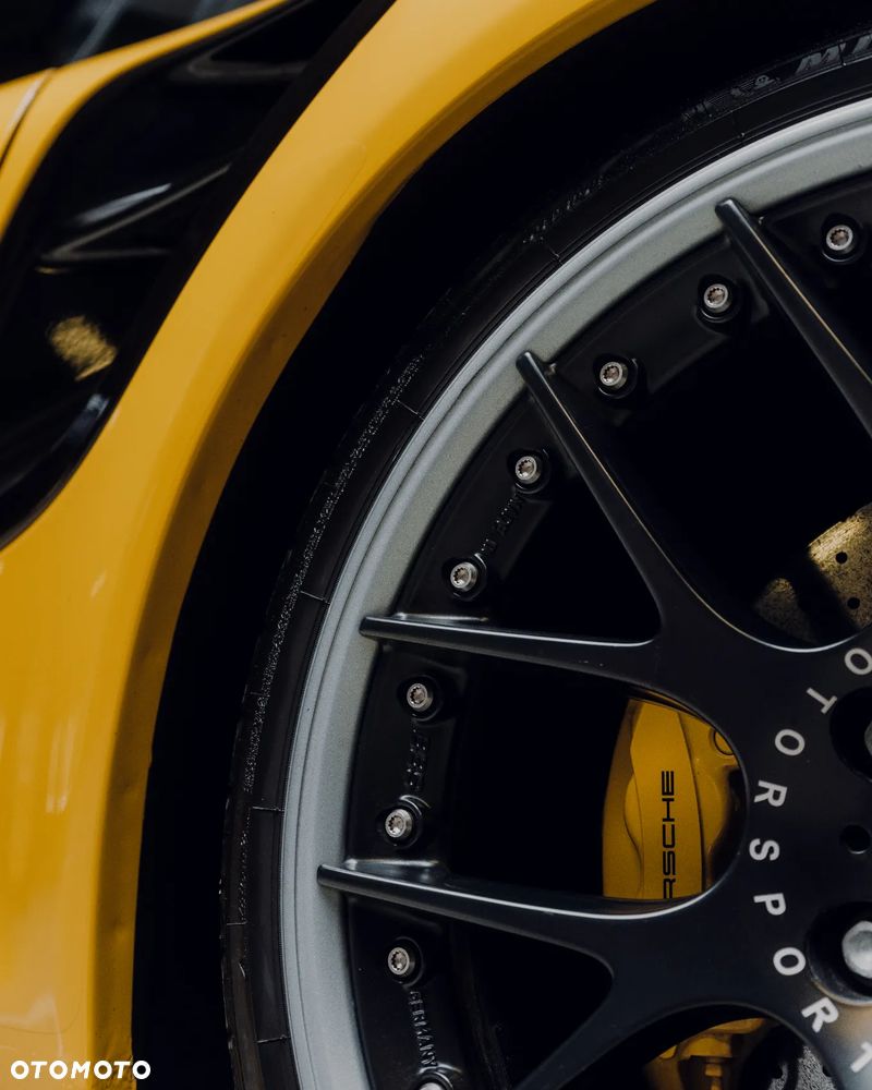 Porsche 911 - 15
