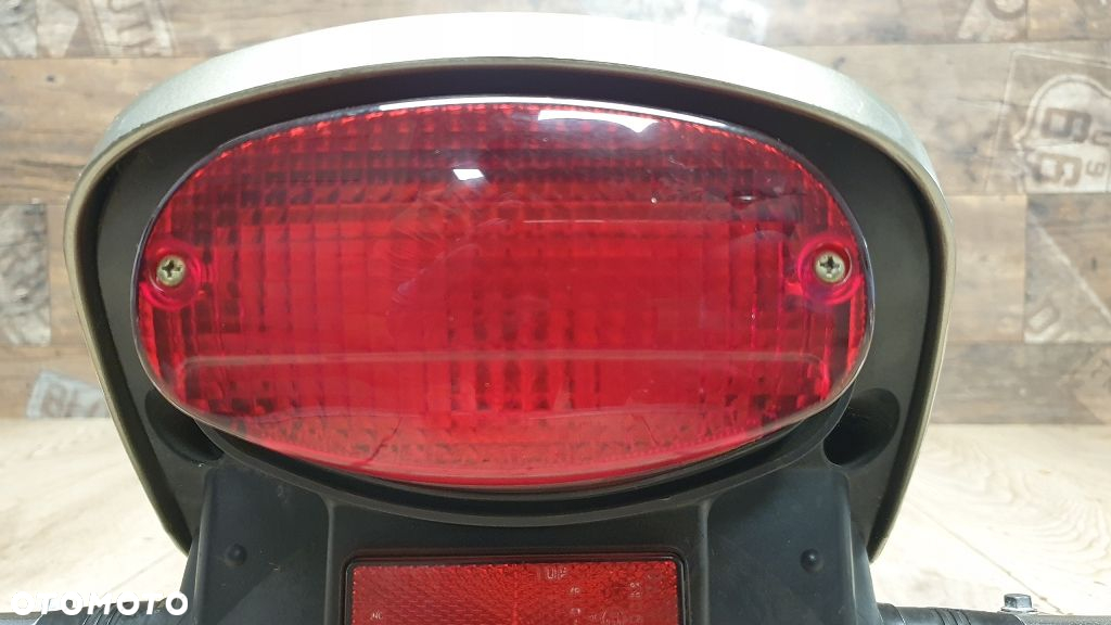 Błotnik tył lampa kierunkowskaz chlapacz Yamaha XVS1100 Drag Star Custom - 4