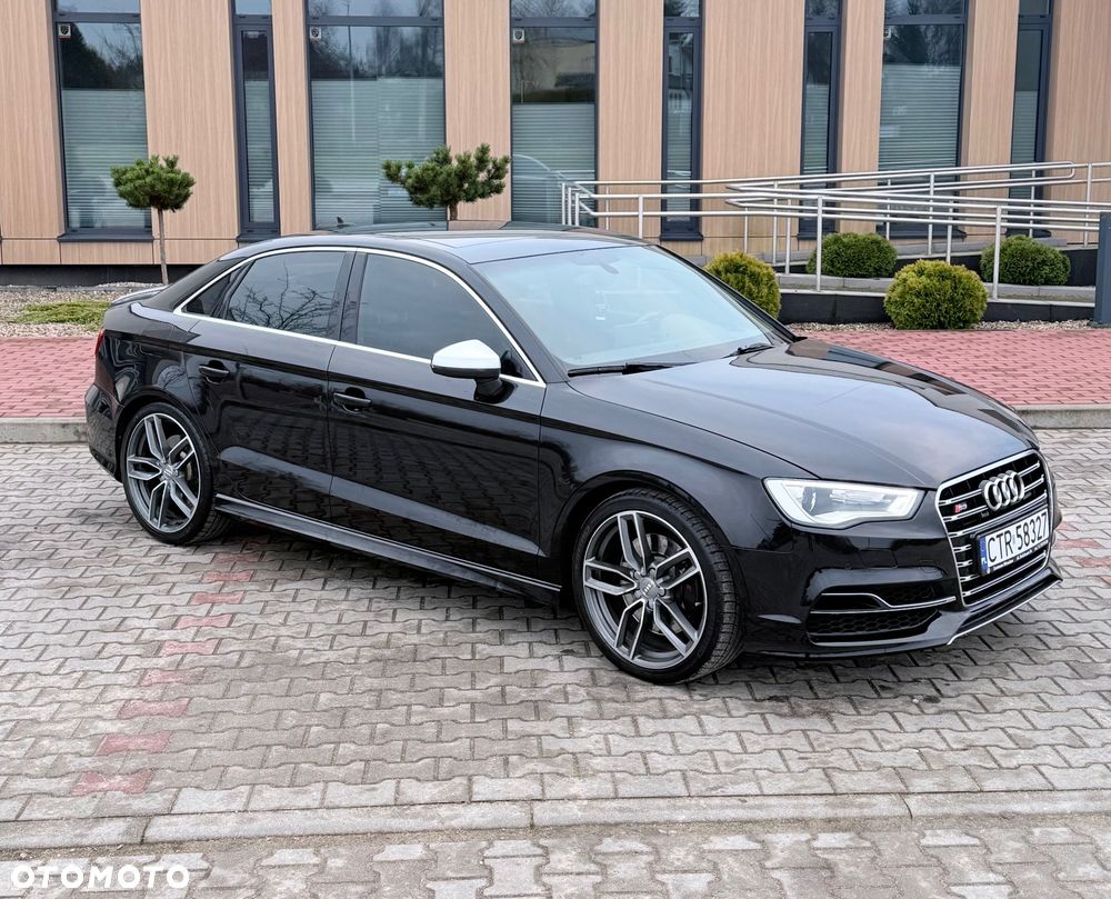 Audi S3 S tronic - 18