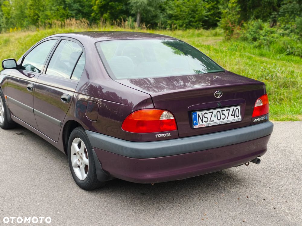Toyota Avensis - 3