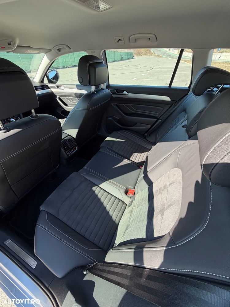 Volkswagen Passat 2.0 TDI SCR DSG Elegance - 12