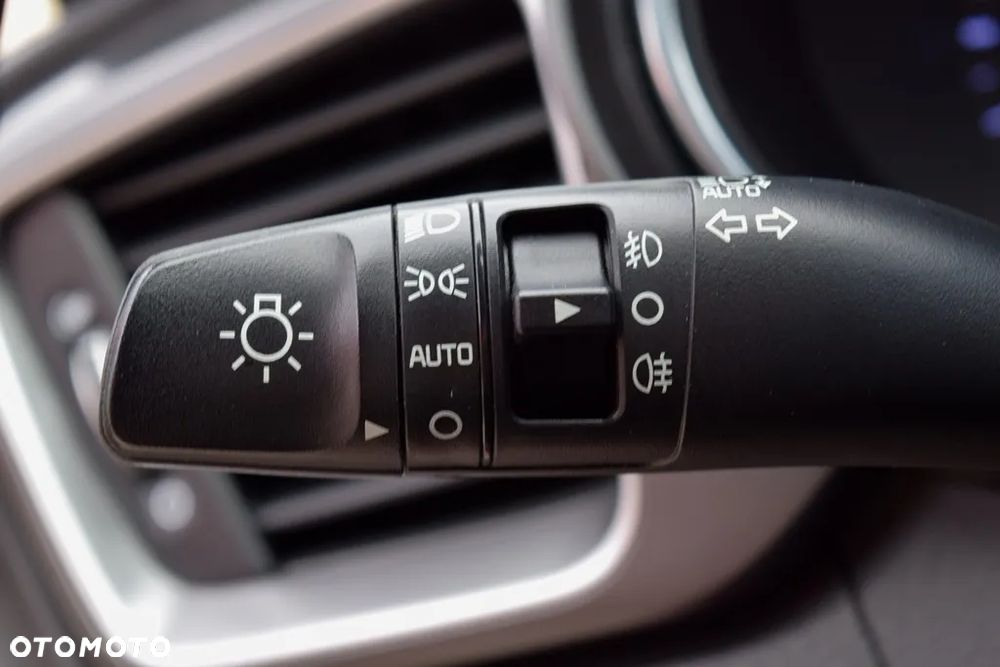 Kia Ceed 1.6 CRDi SCR M - 20