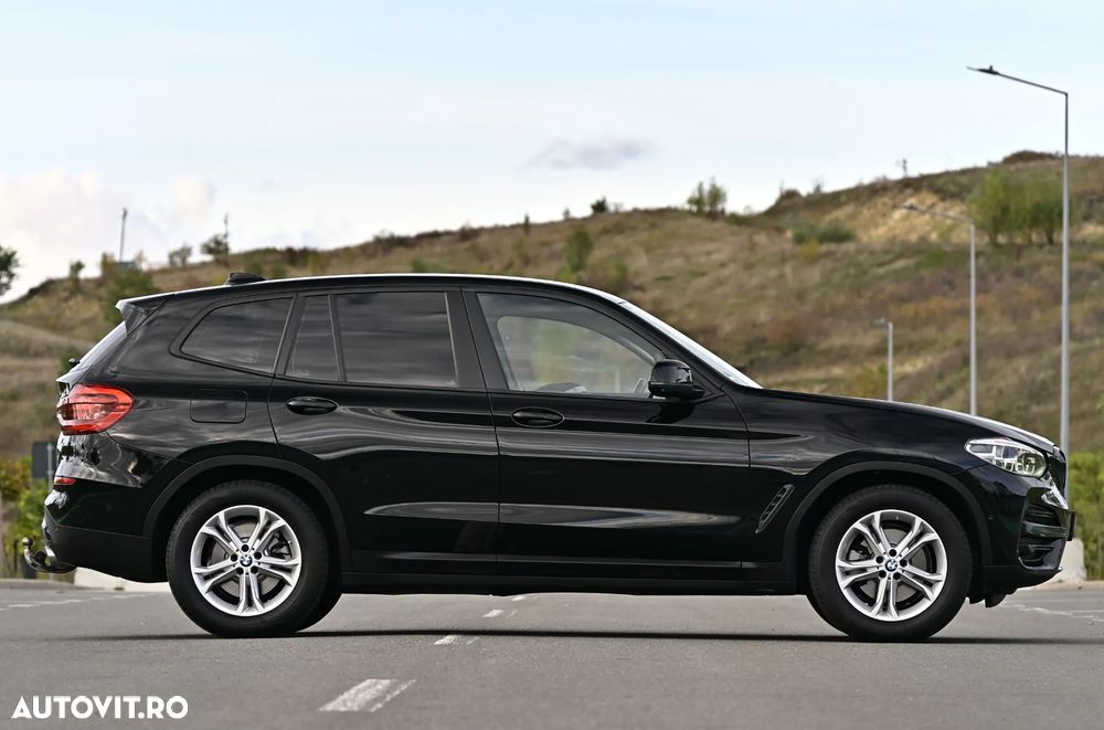 BMW X3 xDrive20d AT Luxury Line - 10
