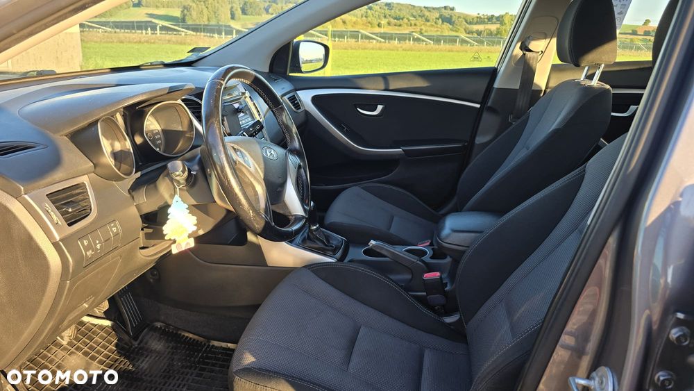 Hyundai i30 i30cw 1.4 CRDi Trend - 11