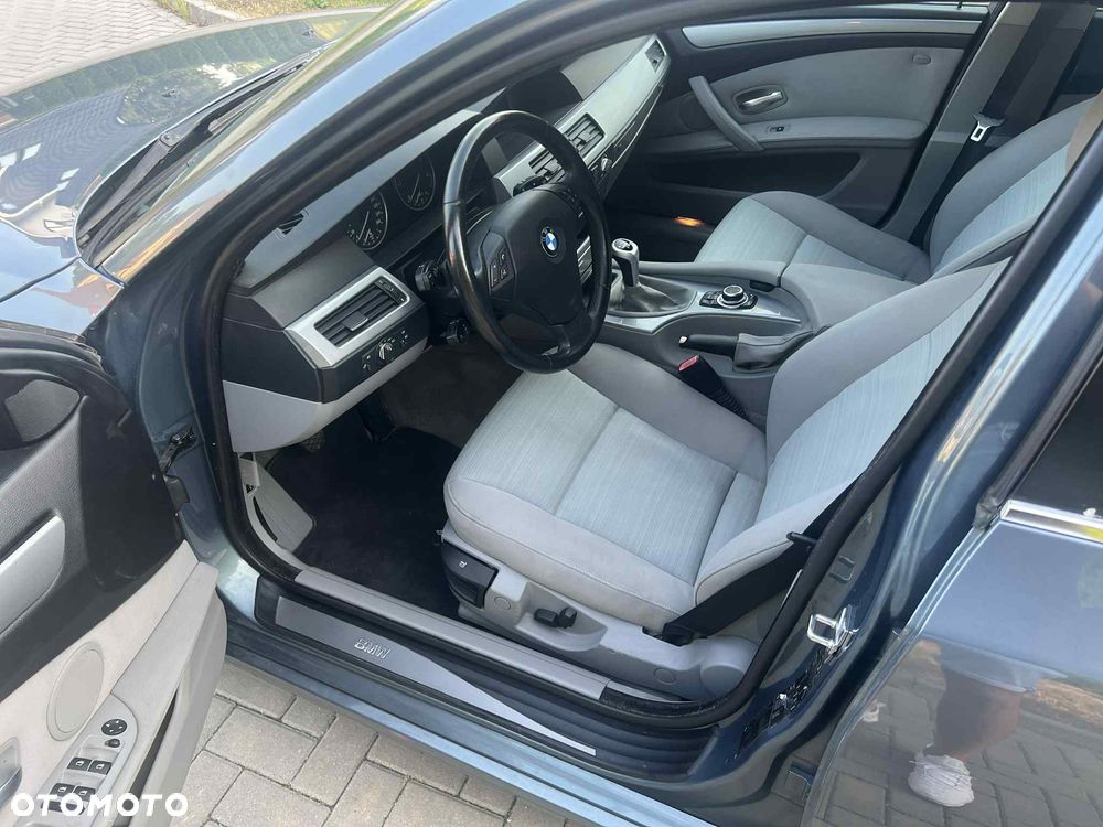BMW Seria 5 520d - 8
