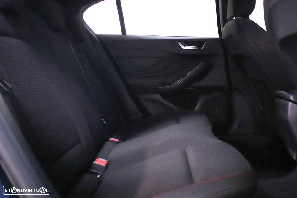 Ford Focus 1.5 TDCi ECOBlue ST-Line - 22