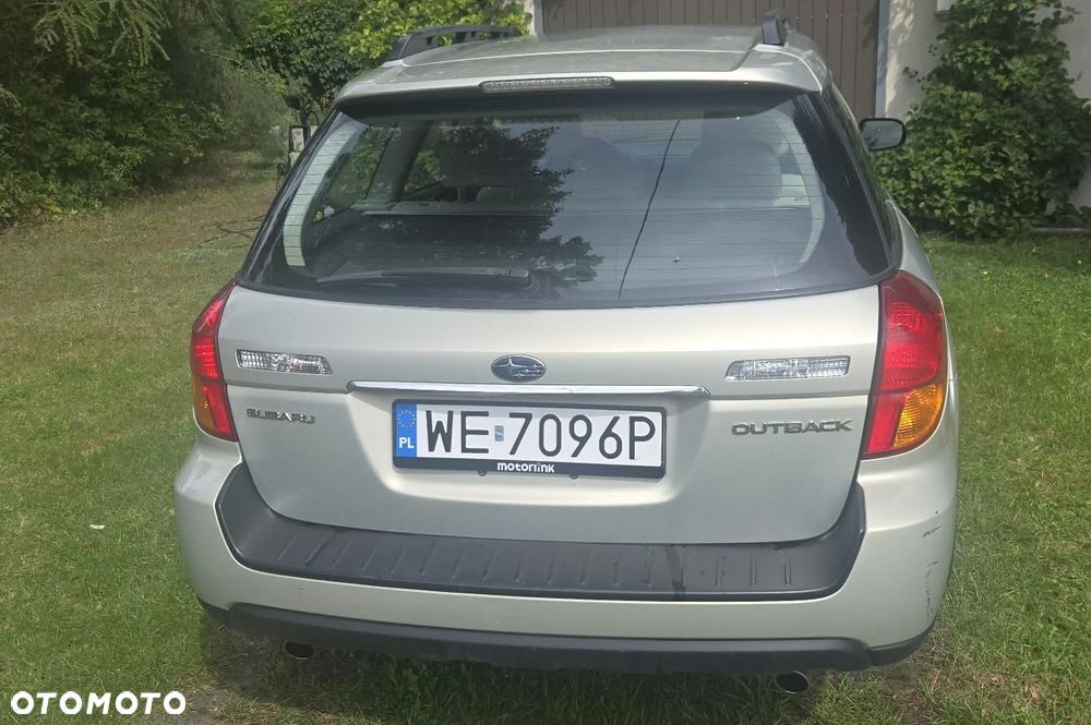 Subaru Outback 2.5i AT - 6
