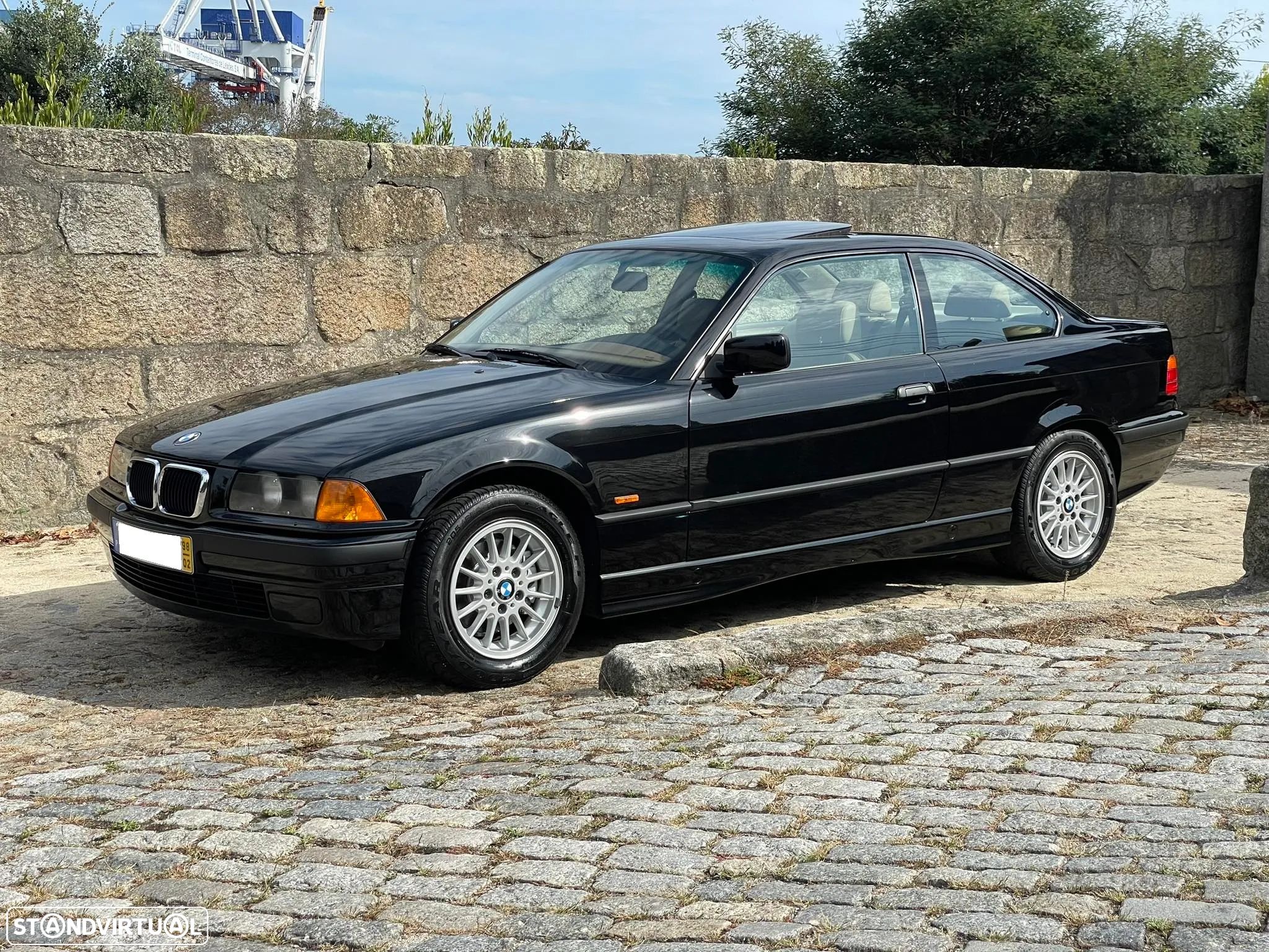 BMW 323 - 1