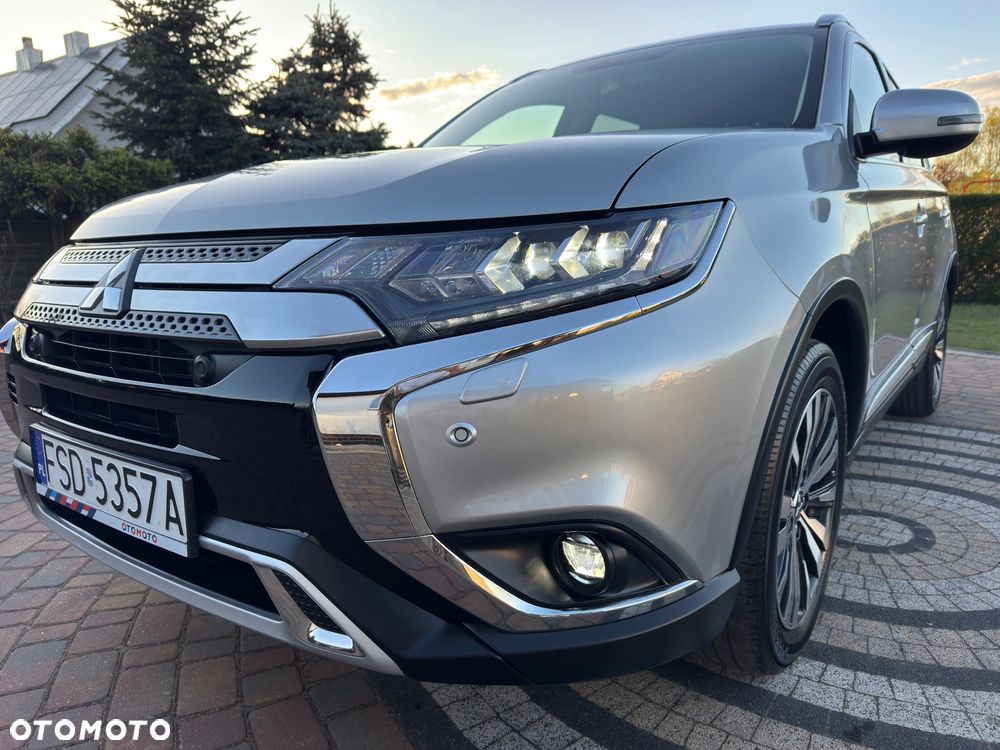 Mitsubishi Outlander - 19
