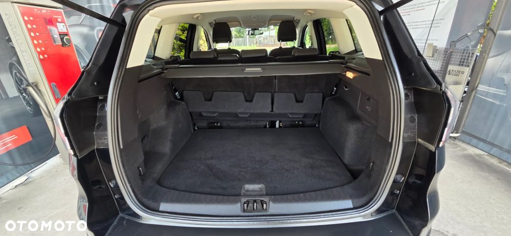Ford Kuga 1.5 EcoBoost 2x4 Titanium - 34