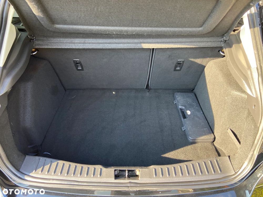 Ford Focus 1.0 EcoBoost Titanium - 26