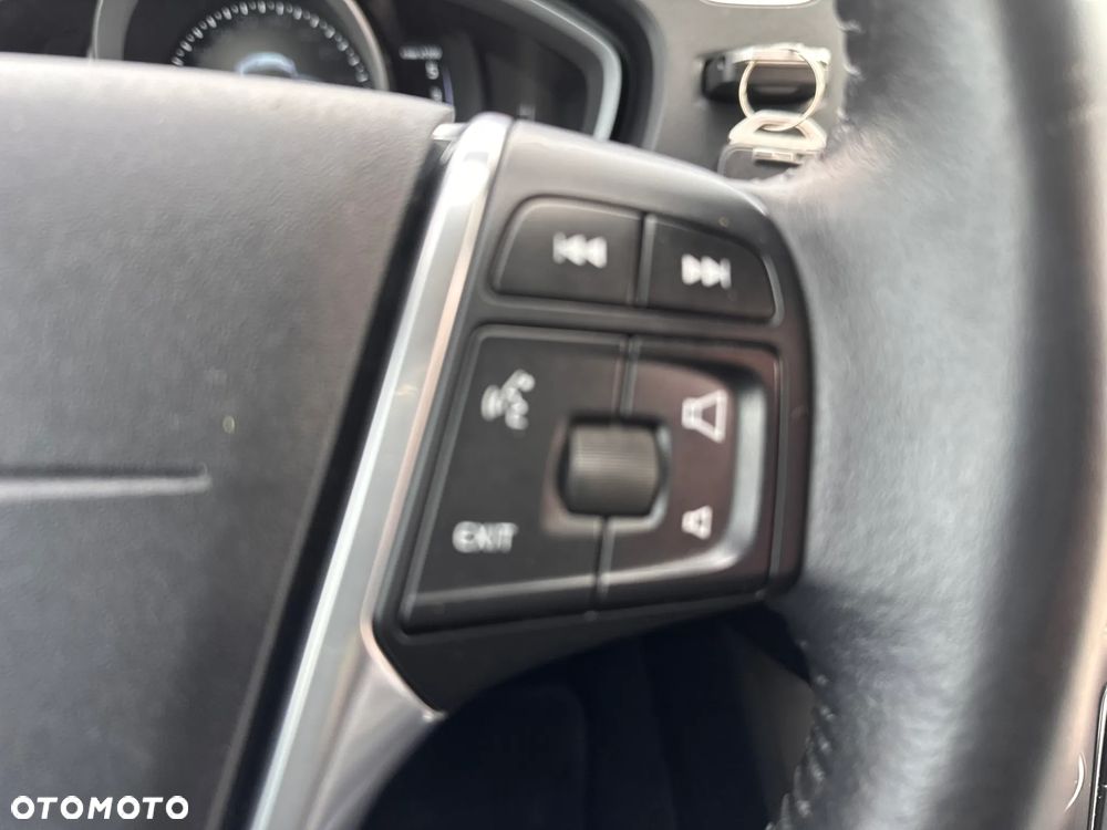 Volvo V40 - 33