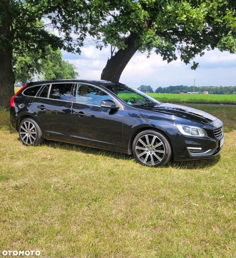 Volvo V60 D4 Geartronic Summum - 14