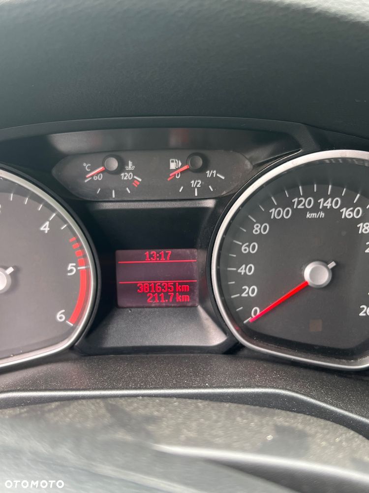 Ford Mondeo 1.8 TDCi Ambiente - 8