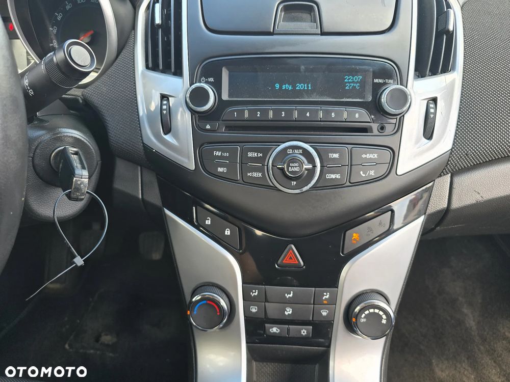 Chevrolet Cruze 1.6 - 29