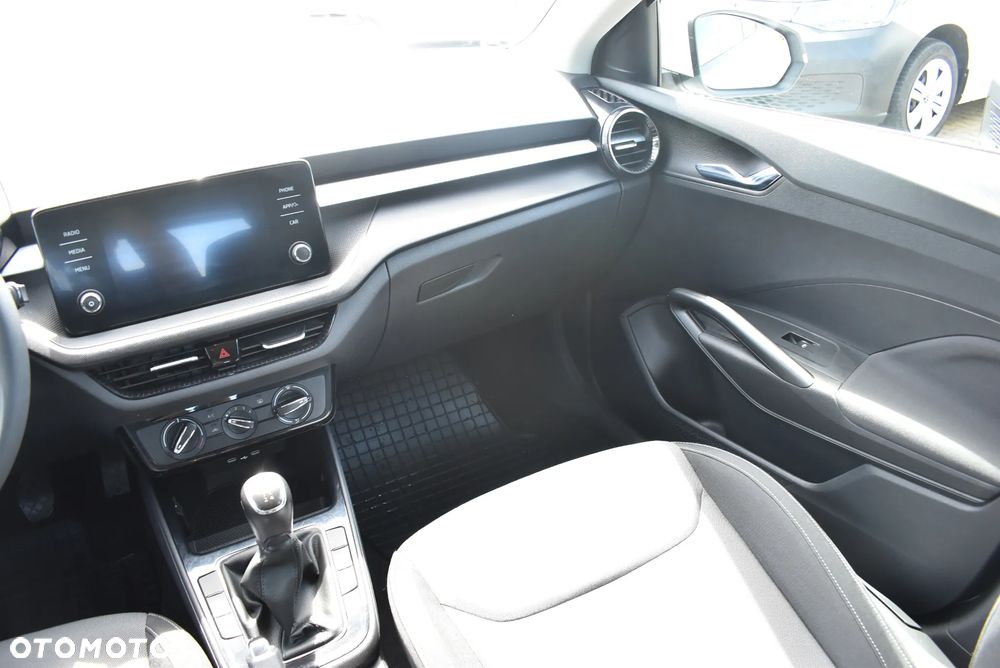 Skoda Fabia 1.0 Ambition - 21