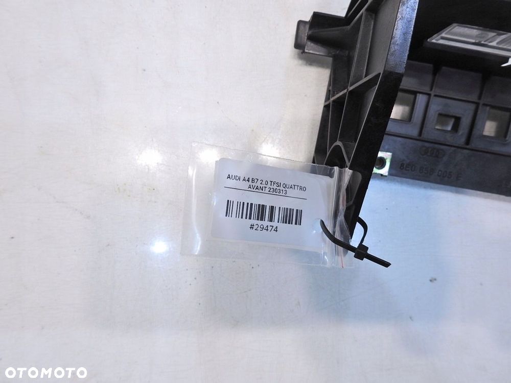 RAMKA STELAŻ RADIA AUDI A4 B7 8E0858005E - 4