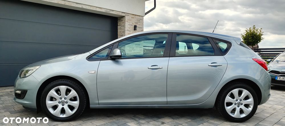 Opel Astra 1.6 ENERGY - 4